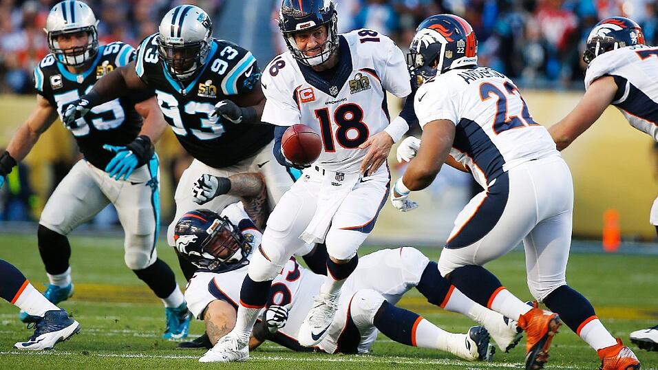 Peyton Manning (Nummer 18) holte im vierten Anlauf seinen zweiten Titel. Peyton Manning (Nummer 18) holte im vierten Anlauf seinen zweiten Titel.