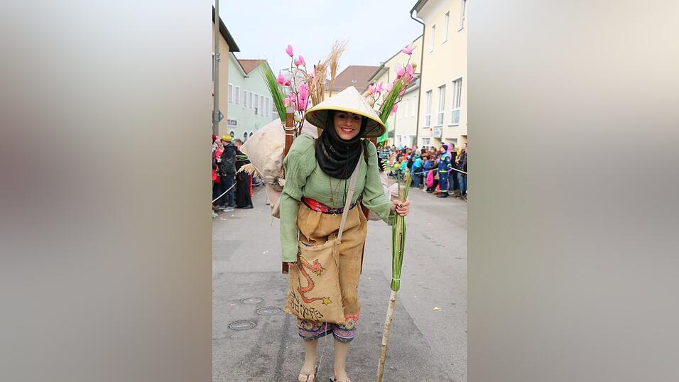Beim Bogener Faschingsumzug war einiges geboten. Beim Bogener Faschingsumzug war einiges geboten.