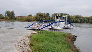 Die Donaufähre macht von 13. Dezember 2025 bis einschließlich 11. Januar 2026 Winterpause. Die Donaufähre macht von 13. Dezember 2025 bis einschließlich 11. Januar 2026 Winterpause.