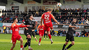 Tobias Lermer erzielte am vergangenen Wochenende gegen Buchbach den 1:4-Ehrentreffer. Auch in Aschaffenburg wird es auf ihn ankommen, wenn die Dorfbuam etwas Zählbares mitnehmen wollen. Tobias Lermer erzielte am vergangenen Wochenende gegen Buchbach den 1:4-Ehrentreffer. Auch in Aschaffenburg wird es auf ihn ankommen, wenn die Dorfbuam etwas Zählbares mitnehmen wollen.