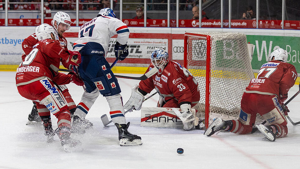 Torhüter Tom McCollum hatte großen Anteil an Sieg und Meisterschaft. Torhüter Tom McCollum hatte großen Anteil an Sieg und Meisterschaft.