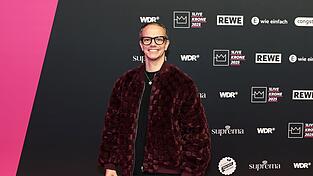 DJ Alle Farben feierte Anfang des Jahres seinen zweiten Geburtstag. DJ Alle Farben feierte Anfang des Jahres seinen zweiten Geburtstag.