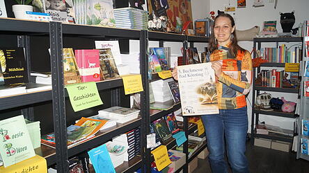 Christina Schwarzfischer schwelgt schon in Vorfreude auf ihre Buchmesse vom 6. bis 8. November. Christina Schwarzfischer schwelgt schon in Vorfreude auf ihre Buchmesse vom 6. bis 8. November.