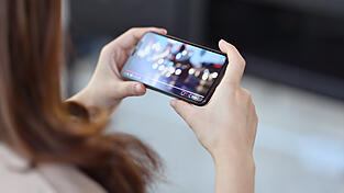 YouTuber Ludwig Ahgren ist mit einem Kumpel in China unterwegs. YouTuber Ludwig Ahgren ist mit einem Kumpel in China unterwegs.