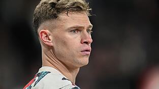 Joshua Kimmich verlängert seinen Vertrag beim FC Bayern. Joshua Kimmich verlängert seinen Vertrag beim FC Bayern.