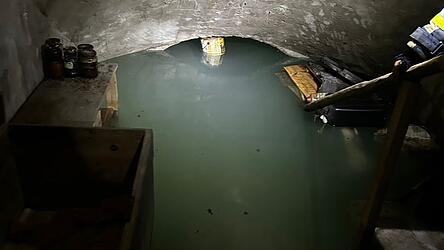 Das Gewölbe war voll, man hätte darin tauchen können. Das Gewölbe war voll, man hätte darin tauchen können.