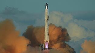 SpaceX soll Investoren einen Börsengang in Aussicht gestellt haben. (Archivbild) SpaceX soll Investoren einen Börsengang in Aussicht gestellt haben. (Archivbild)