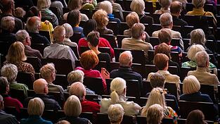 Destatis zufolge wächst die Zahl der 67-Jährigen und Älteren bis 2038 weiter. (Symbolbild) Destatis zufolge wächst die Zahl der 67-Jährigen und Älteren bis 2038 weiter. (Symbolbild)