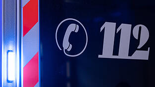 Bei einer Feuerwehrübung im Landkreis Passau wurde ein Mann schwer verletzt. (Symbolbild) Bei einer Feuerwehrübung im Landkreis Passau wurde ein Mann schwer verletzt. (Symbolbild)