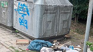 Nicht nur in der Margaretenau ärgern sich Anwohner regelmäßig über Müllchaos auf offener Straße. Nicht nur in der Margaretenau ärgern sich Anwohner regelmäßig über Müllchaos auf offener Straße.