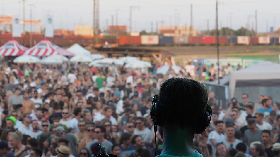 Geht auch 2020 weiter: Das Festival 'Zuckerbrot und Peitsche' in Regensburg. (Archivbild) Geht auch 2020 weiter: Das Festival 'Zuckerbrot und Peitsche' in Regensburg. (Archivbild)