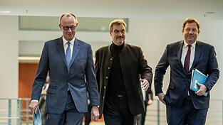 Sie haben vorgelegt, jetzt sind die jungen Abgeordneten der Union am Zug. Sie haben vorgelegt, jetzt sind die jungen Abgeordneten der Union am Zug.