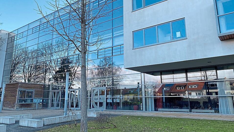 Wie das künftige Ganztagskonzept am Von-Müller-Gymnasium gestaltet wird, das treibt die Schule, Familien und die Politik um. Wie das künftige Ganztagskonzept am Von-Müller-Gymnasium gestaltet wird, das treibt die Schule, Familien und die Politik um.