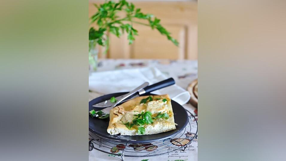 Pizza mit karamellisierten Ziegenkäse Pizza mit karamellisierten Ziegenkäse