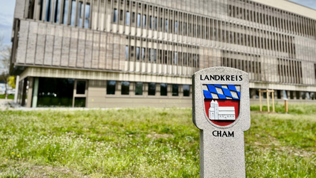 Das Landratsamt Cham ist am Donnerstag Ziel eines Cyberangriffs geworden. Das Landratsamt Cham ist am Donnerstag Ziel eines Cyberangriffs geworden.
