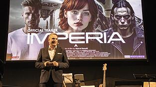 Künstliche Intelligenz zaubert schon ganze Filme, erklärt Professor Christian Stummeyer. Künstliche Intelligenz zaubert schon ganze Filme, erklärt Professor Christian Stummeyer.