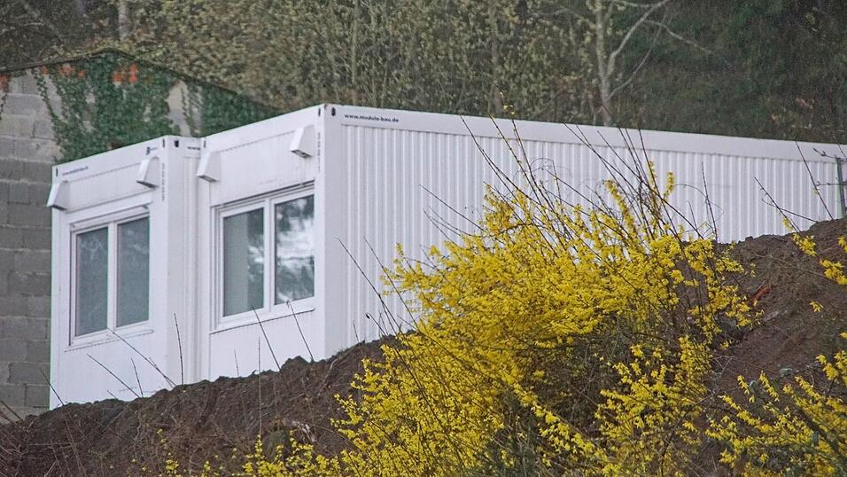 Für diese Wohncontainer in Dachsberg gibt es noch keine Genehmigung. Für diese Wohncontainer in Dachsberg gibt es noch keine Genehmigung.