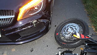 Am Dienstagmorgen kam es in Straubing zu einem Zusammenstoß. Am Dienstagmorgen kam es in Straubing zu einem Zusammenstoß.