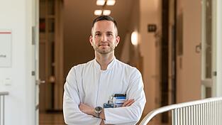 Anstelle einer Impfpflicht empfiehlt Spinner eine gezielte Impfkampagne, vor allem für Gruppen mit einem hohen Risiko für schwere Verläufe. Anstelle einer Impfpflicht empfiehlt Spinner eine gezielte Impfkampagne, vor allem für Gruppen mit einem hohen Risiko für schwere Verläufe.