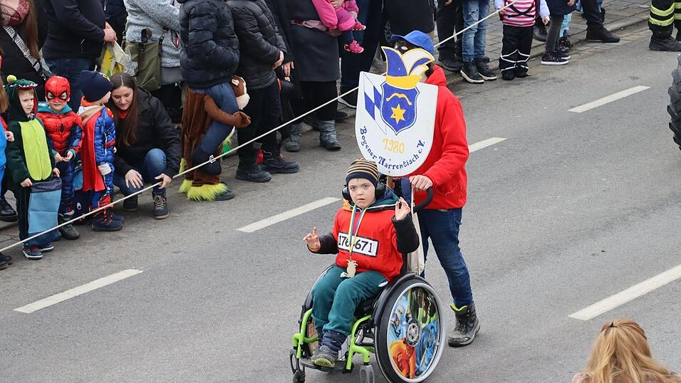 Beim Bogener Faschingsumzug war einiges geboten. Beim Bogener Faschingsumzug war einiges geboten.
