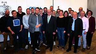 Die CSU-Kandidaten für die Marktgemeinderatswahl mit Martin Huber an der Spitze Die CSU-Kandidaten für die Marktgemeinderatswahl mit Martin Huber an der Spitze