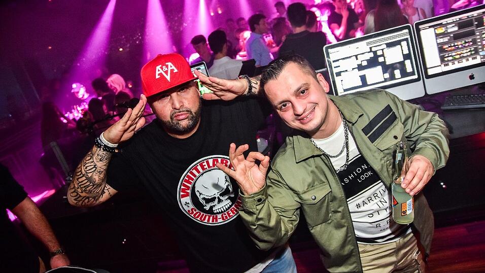 Im Stars wurde wurde wieder getanzt und gefeiert, bis das Licht anging. Im Stars wurde wurde wieder getanzt und gefeiert, bis das Licht anging.