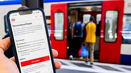 Das waren noch Zeiten: 2025 kostete das Deutschlandticket erst 58 Euro. (Archiv) Das waren noch Zeiten: 2025 kostete das Deutschlandticket erst 58 Euro. (Archiv)