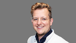 Dr. Alexander Böhner. Dr. Alexander Böhner.