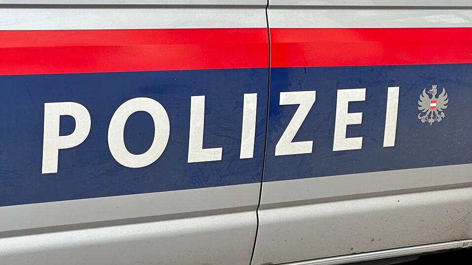 Ein Verunglückter kam ins Krankenhaus, die Deutsche konnte nicht gerettet werden. (Symbolbild) Ein Verunglückter kam ins Krankenhaus, die Deutsche konnte nicht gerettet werden. (Symbolbild)