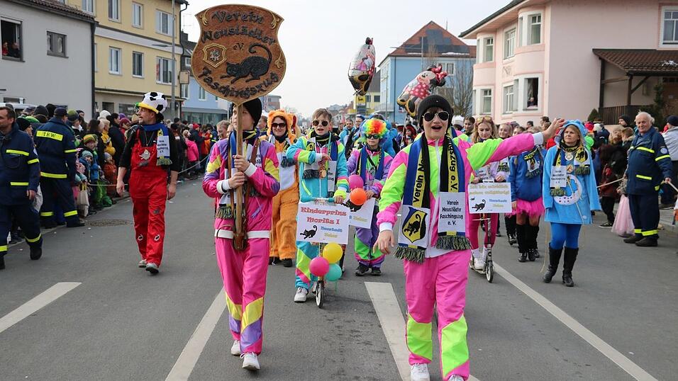 Beim Bogener Faschingsumzug war einiges geboten. Beim Bogener Faschingsumzug war einiges geboten.