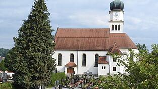 Die Kirche Oberwinkling ist vor 100 Jahren geweiht worden. Sie löste zwei Kirchen ab, die zu klein geworden waren. Die alten Kirchenbauten wurden bereits 1914 abgerissen. Die Kirche Oberwinkling ist vor 100 Jahren geweiht worden. Sie löste zwei Kirchen ab, die zu klein geworden waren. Die alten Kirchenbauten wurden bereits 1914 abgerissen.