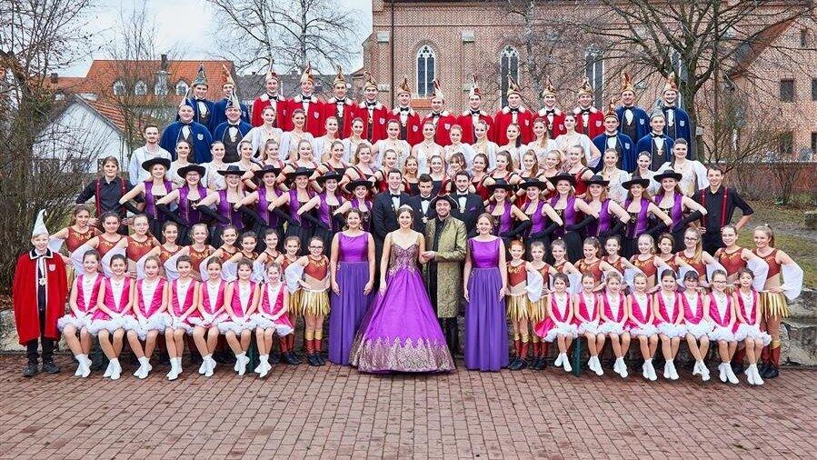 Die Narrhalla Gammelsdorf freut sich darauf, alle wieder in der Faschingssaison 2021/22 begrüßen zu dürfen. Die Narrhalla Gammelsdorf freut sich darauf, alle wieder in der Faschingssaison 2021/22 begrüßen zu dürfen.