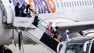 Beim Resettlement-Verfahren schlägt das UN-Flüchtlingshilfswerk (UNHCR) den Aufnahmestaaten besonders schutzbedürftige Menschen vor. (Archivfoto) Beim Resettlement-Verfahren schlägt das UN-Flüchtlingshilfswerk (UNHCR) den Aufnahmestaaten besonders schutzbedürftige Menschen vor. (Archivfoto)