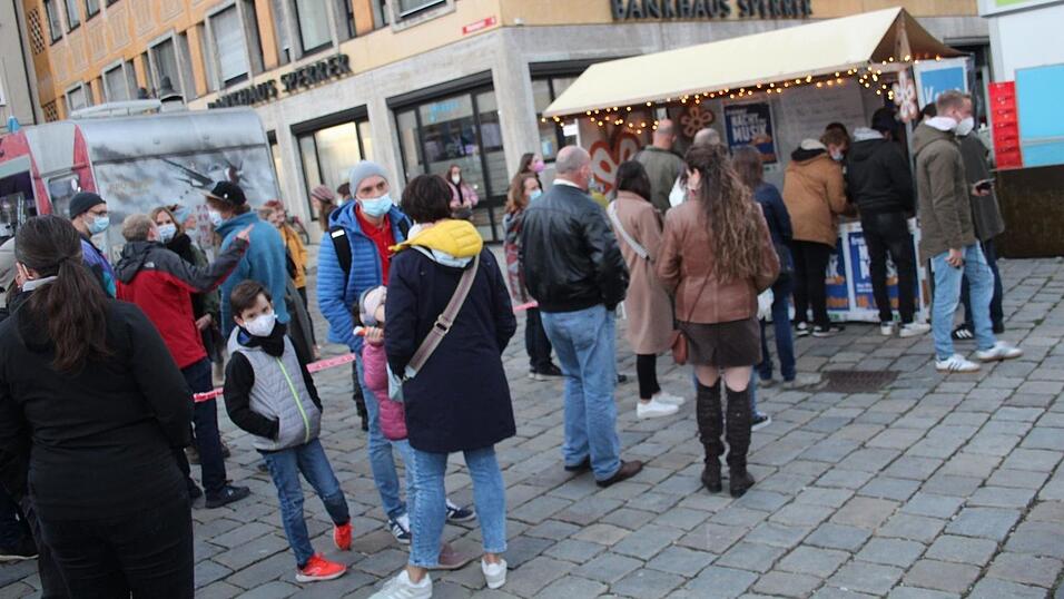 Die Besucher waren von der Freisinger Nacht der Musik begeistert. Die Besucher waren von der Freisinger Nacht der Musik begeistert.