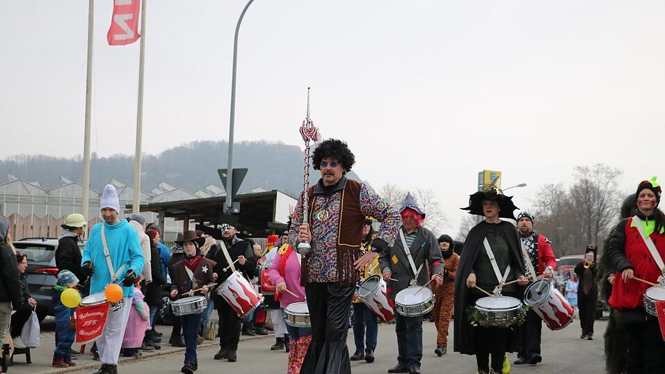 Beim Bogener Faschingsumzug war einiges geboten. Beim Bogener Faschingsumzug war einiges geboten.