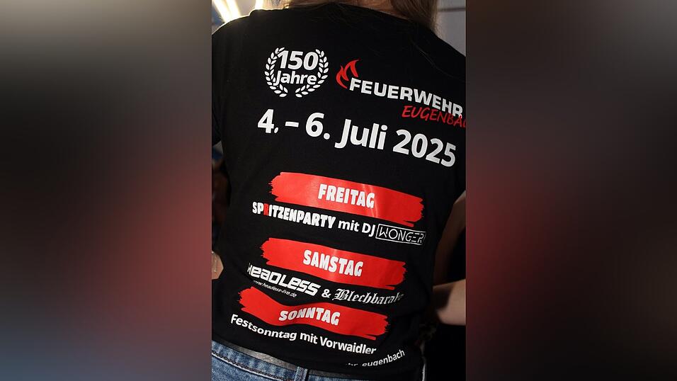 Zur Musik von Headless wurde ausgelassen gefeiert. Zur Musik von Headless wurde ausgelassen gefeiert.