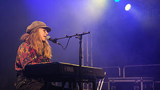 Ronja Künstler steht wegen ihres Klimaprotests vor Gericht. Ronja Künstler steht wegen ihres Klimaprotests vor Gericht.