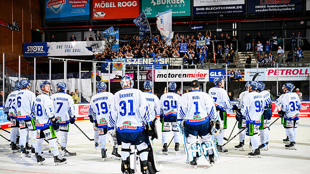 Nach dem knappen Heimsieg gegen Bremerhaven am Freitag konnten die Straubing Tigers auch am Sonntag zusammen mit den mitgereisten Fans ein 4:2 in Schwenningen feiern. In dem Stil soll es weitergehen. Nach dem knappen Heimsieg gegen Bremerhaven am Freitag konnten die Straubing Tigers auch am Sonntag zusammen mit den mitgereisten Fans ein 4:2 in Schwenningen feiern. In dem Stil soll es weitergehen.