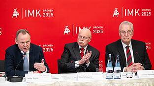 Für den Gastgeber, Bremens langjährigen Innensenator Ulrich Mäurer (SPD), war es die letzte Innenministerkonferenz. Für den Gastgeber, Bremens langjährigen Innensenator Ulrich Mäurer (SPD), war es die letzte Innenministerkonferenz.