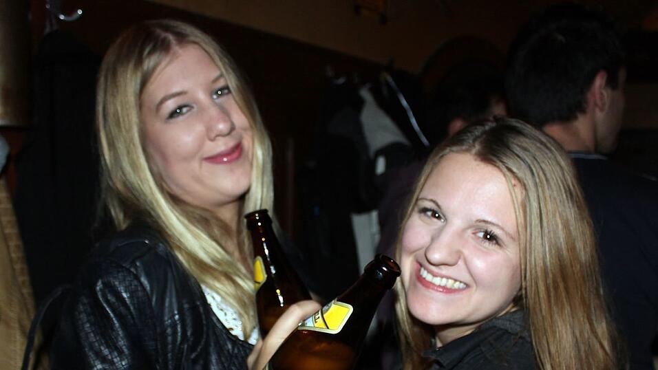 19 Jahre Beatschuppen Landshut! Das wurde am Freitag mit einer Schlagerparty gefeiert. 19 Jahre Beatschuppen Landshut! Das wurde am Freitag mit einer Schlagerparty gefeiert.