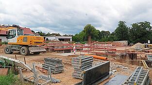 An der Laberstraße wird derzeit am Stauraumkanal gebaut. An der Laberstraße wird derzeit am Stauraumkanal gebaut.