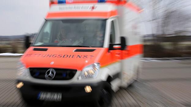 Bei Wörth hat sich ein Unfall mit fünf Verletzten ereignet. (Symbolbild) Bei Wörth hat sich ein Unfall mit fünf Verletzten ereignet. (Symbolbild)
